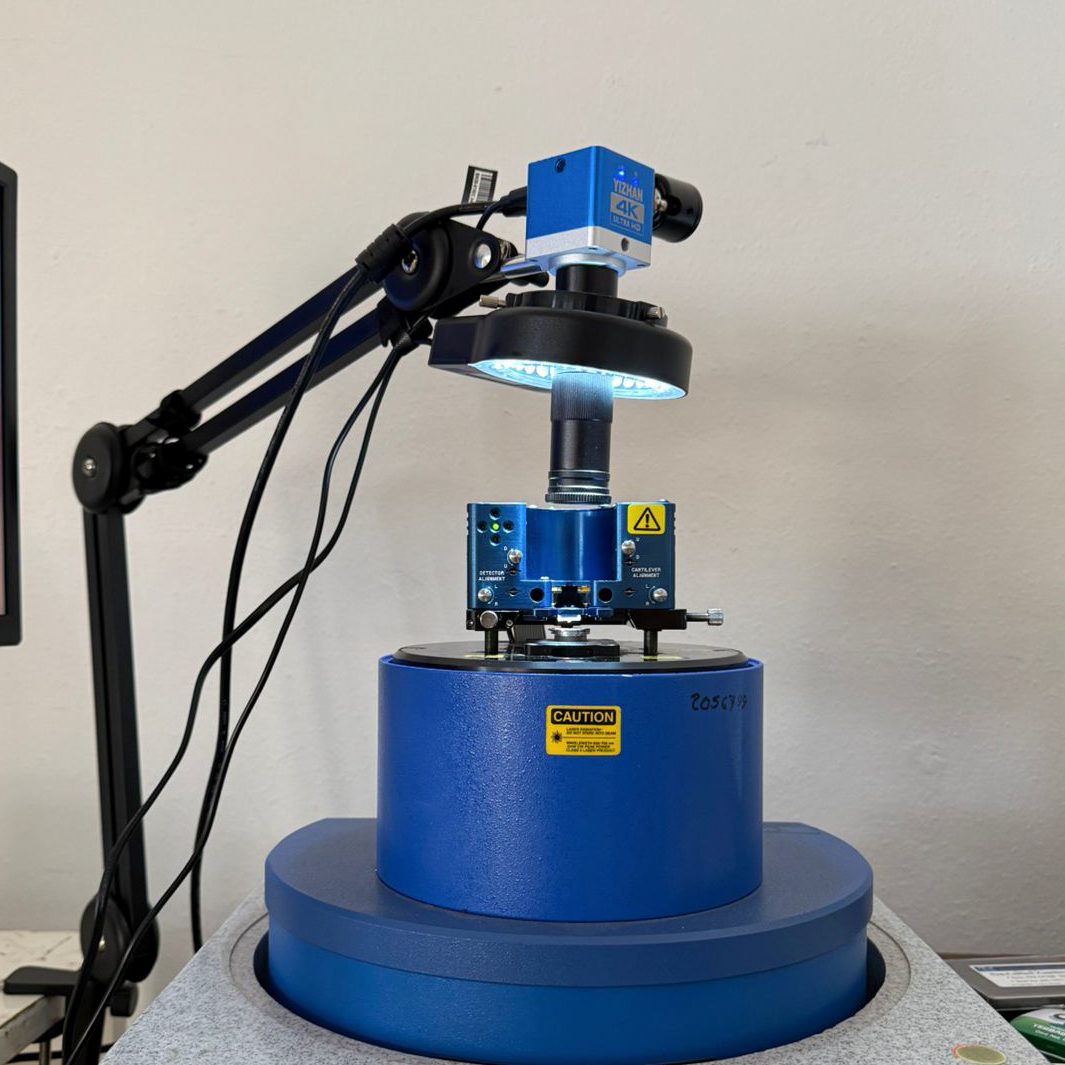 Gobierno de Sonora impulsa la investigación científica con Microscopio de Fuerza Atómica de alta resolución: UES