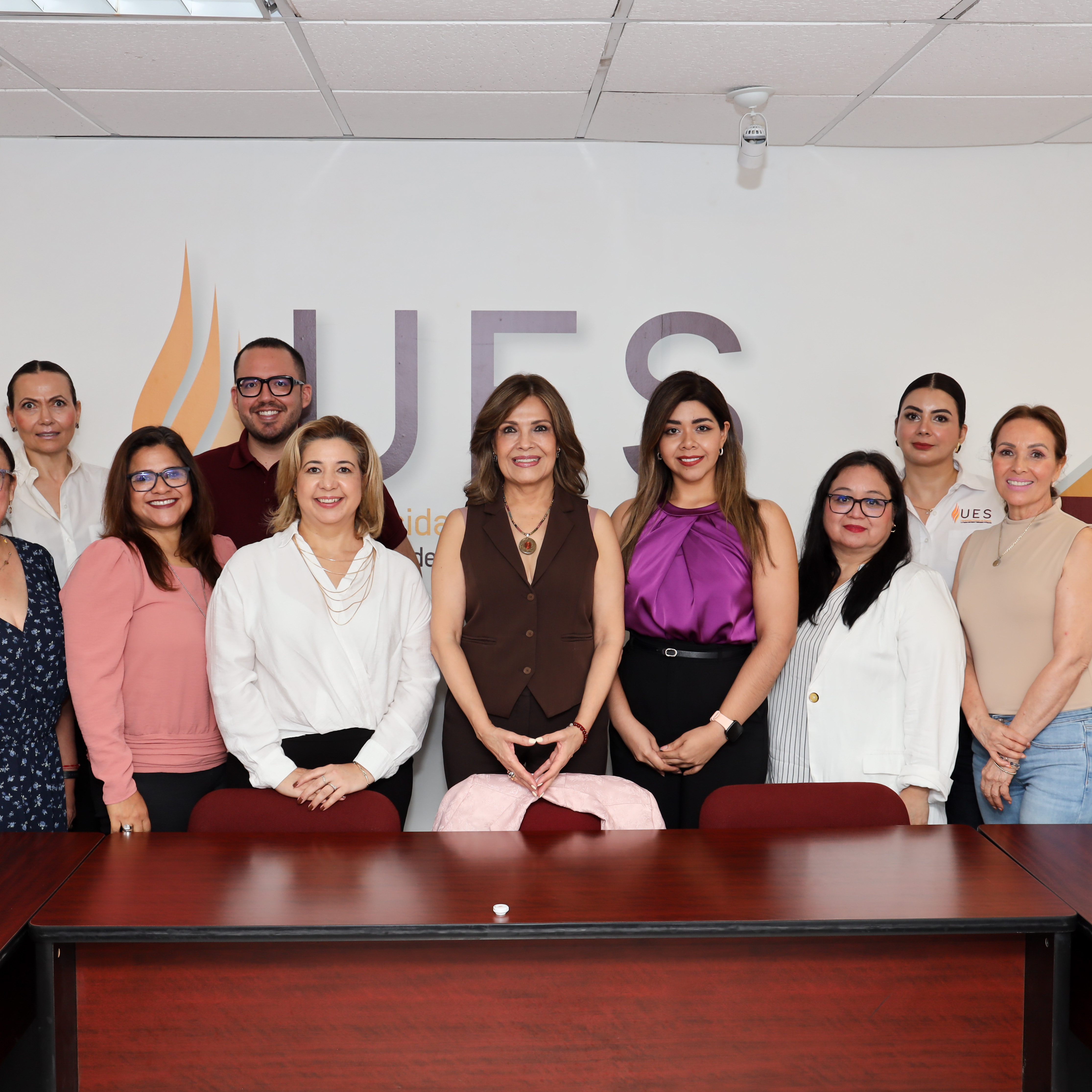 Impulsa Gobierno de Sonora movilidad internacional de personal docente y administrativo de la UES